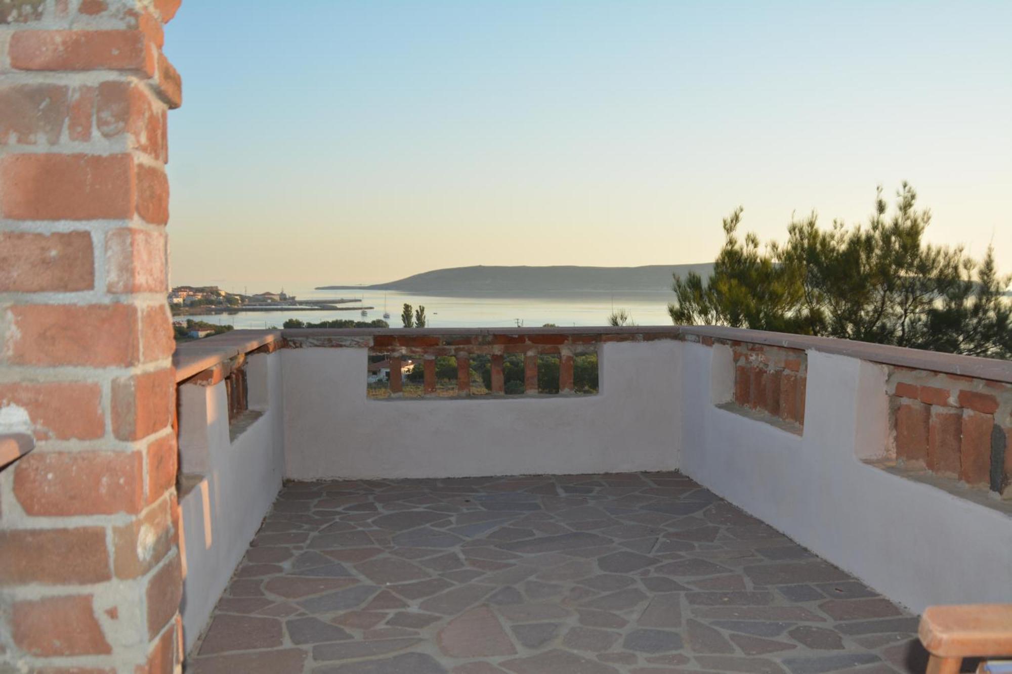 Lesvos Tower House Komninos Sigrion Luaran gambar