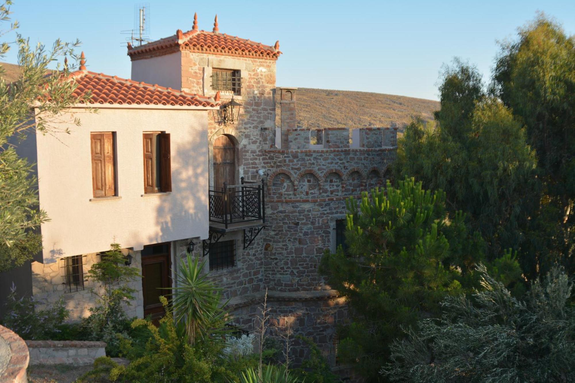 Lesvos Tower House Komninos Sigrion Luaran gambar