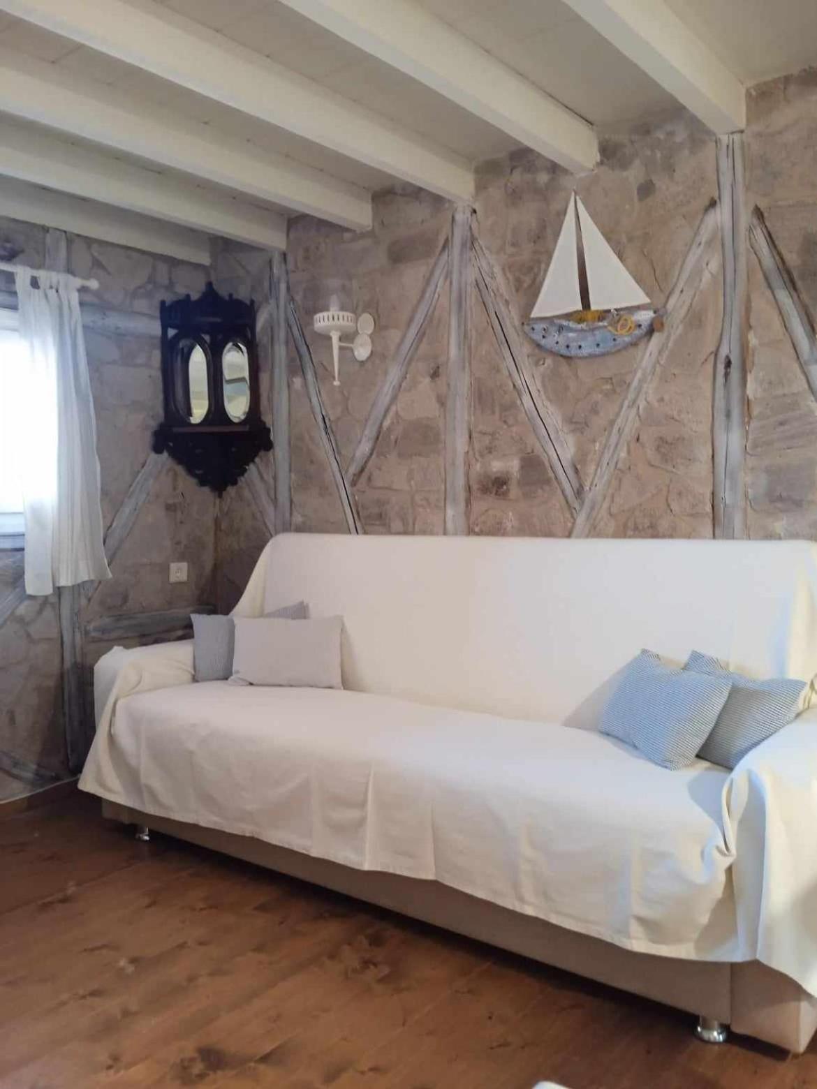 Lesvos Tower House Komninos Sigrion Luaran gambar