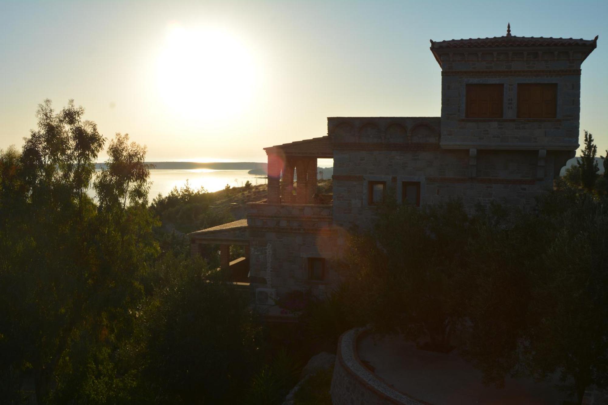 Lesvos Tower House Komninos Sigrion Luaran gambar