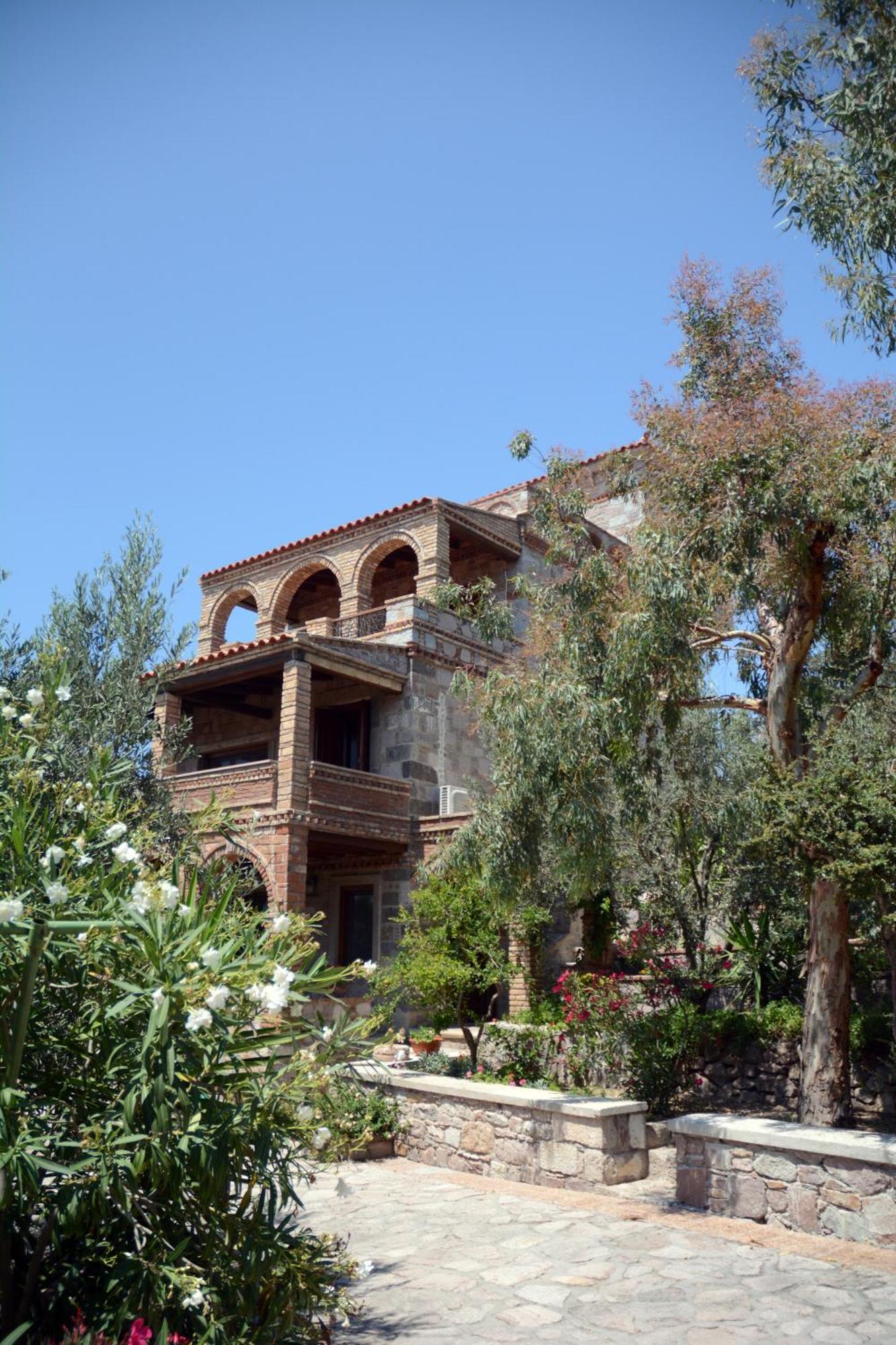 Lesvos Tower House Komninos Sigrion Luaran gambar
