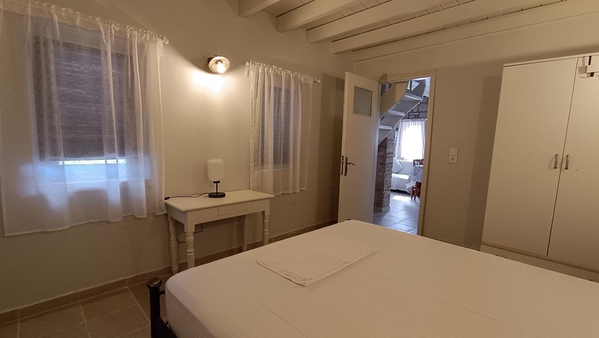 Lesvos Tower House Komninos Sigrion Luaran gambar