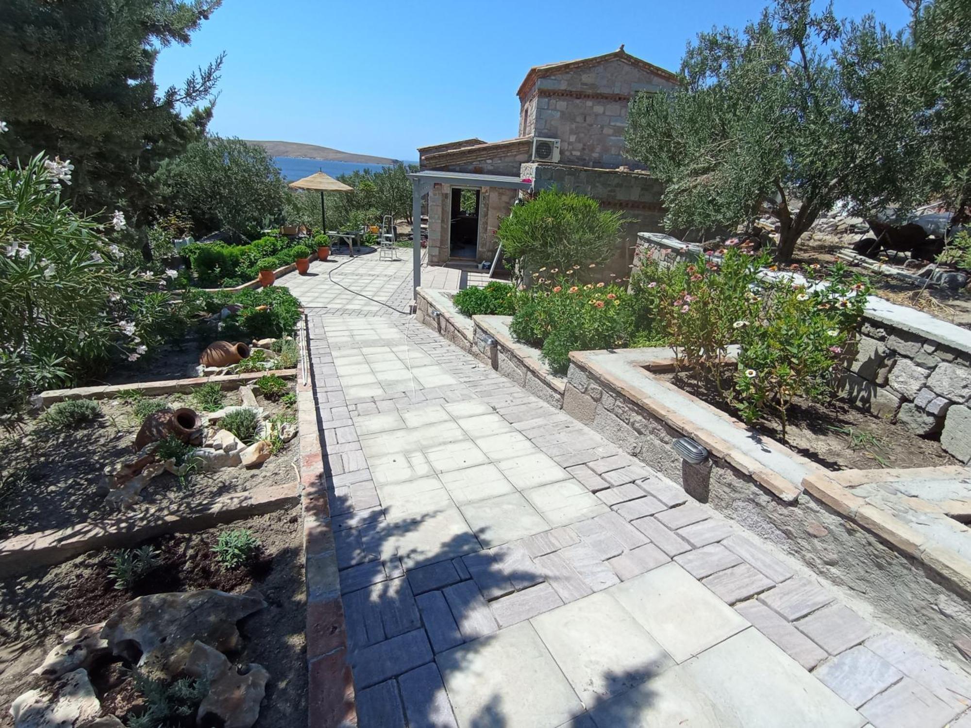 Lesvos Tower House Komninos Sigrion Luaran gambar