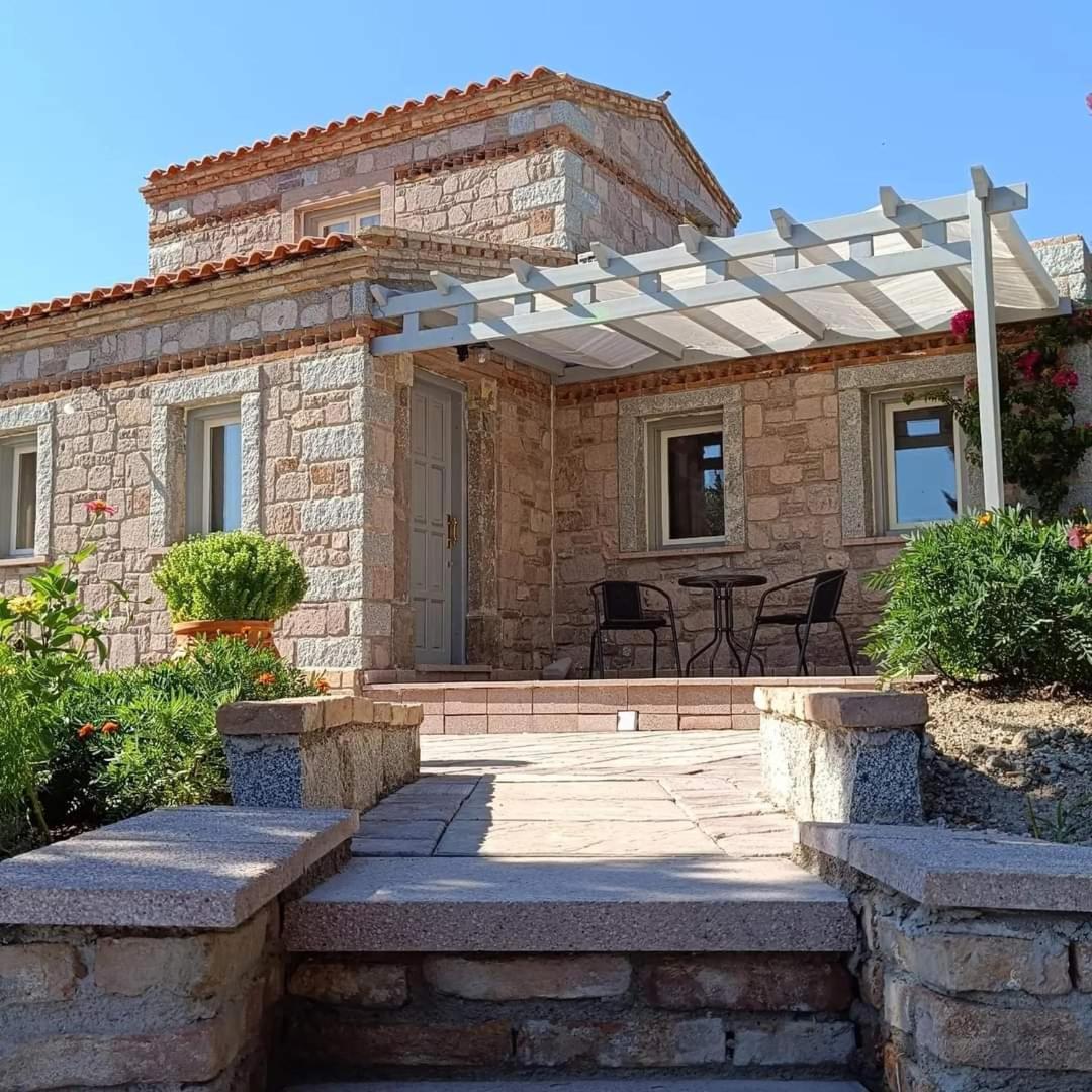 Lesvos Tower House Komninos Sigrion Luaran gambar