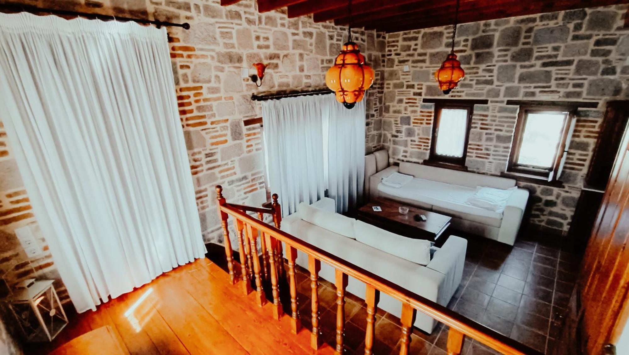 Lesvos Tower House Komninos Sigrion Luaran gambar