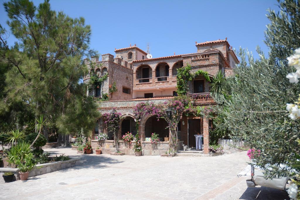 Lesvos Tower House Komninos Sigrion Luaran gambar