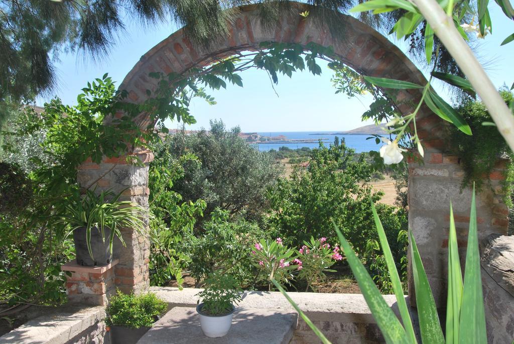 Lesvos Tower House Komninos Sigrion Luaran gambar