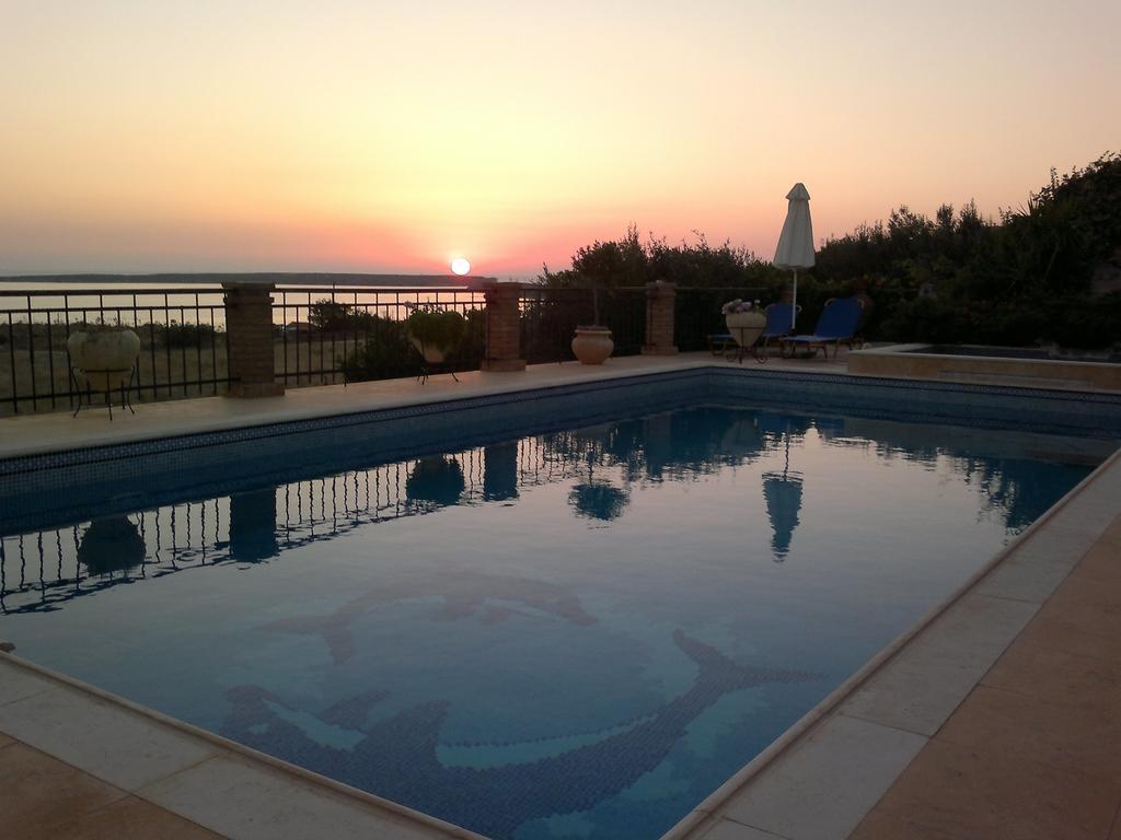 Lesvos Tower House Komninos Sigrion Luaran gambar